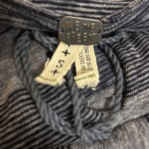 We the Free Gray Blue Striped Tie Flare Sleeve Knit Top Tunic Size Small Boho - Picture 13 of 15